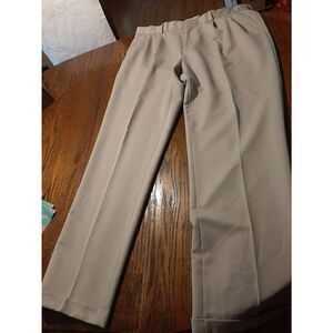 40x24 Van Heusen Cream Light Tan Pleated Front Cuffed Hem Dress Pants